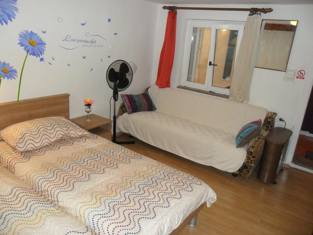 Vile Park Studio Apartment *
