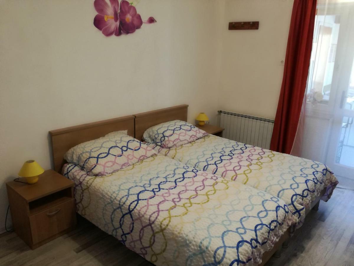 Vile Park Studio Apartment